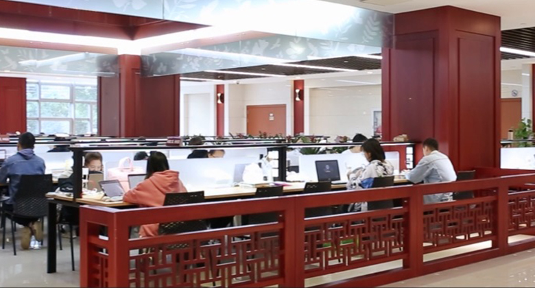 上海中医薬大学本校 図書館